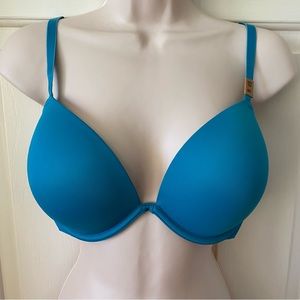 Victoria’s Secret PINK Wear Everywhere Push Up Bra in Blue 36D Wired